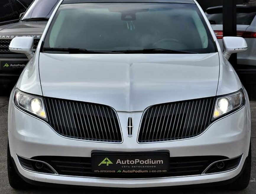 Lincoln MKT 2012