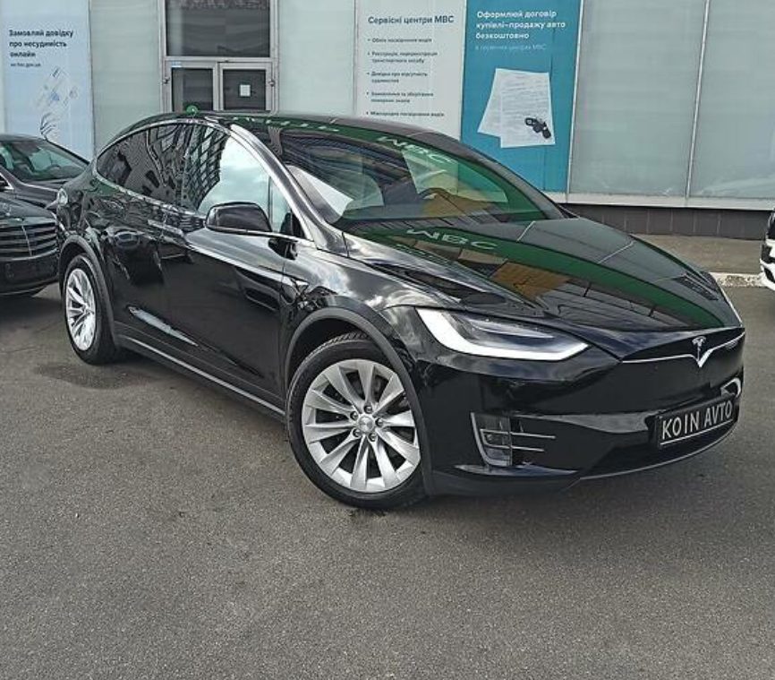 Tesla Model X 2020