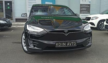 Tesla Model X 2020