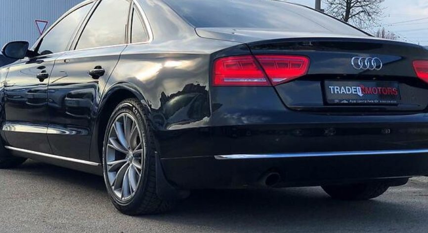 Audi A8 2011