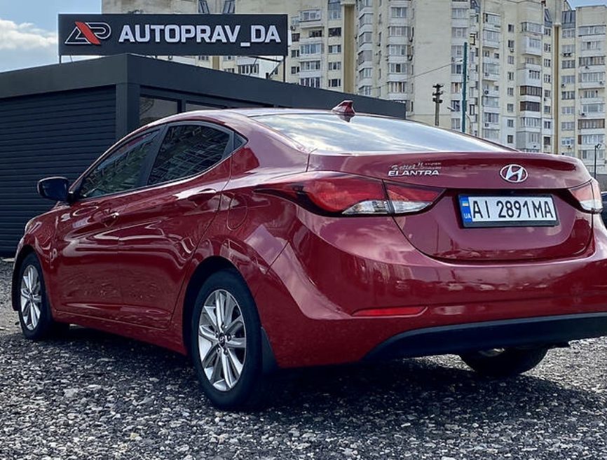 Hyundai Elantra 2015