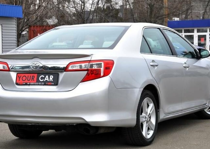 Toyota Camry 2012