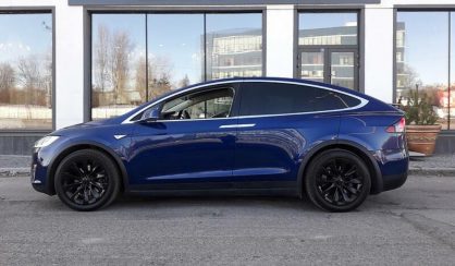 Tesla Model X 2016