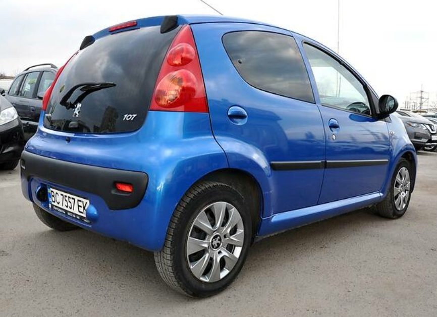 Peugeot 107 Hatchback (5d) 2011