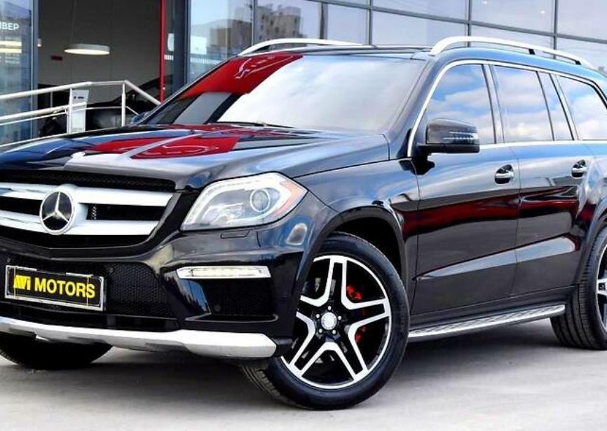 Mercedes-Benz GL 550 2012