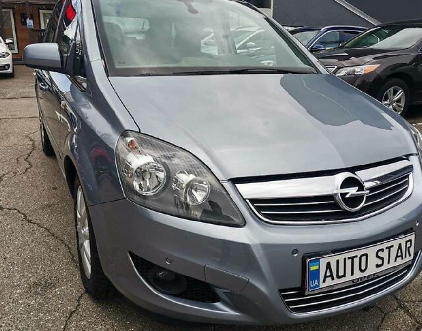 Opel Zafira 2011