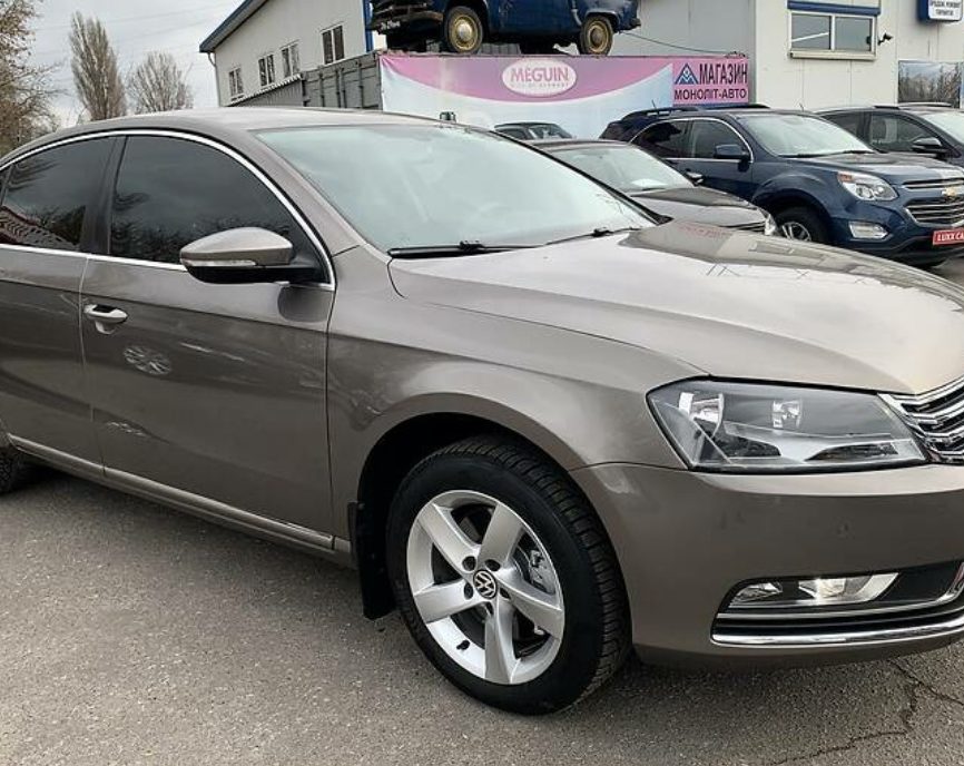 Volkswagen Passat B7 2012