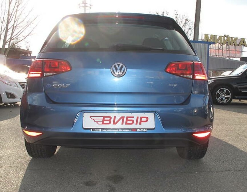 Volkswagen e-Golf 2016