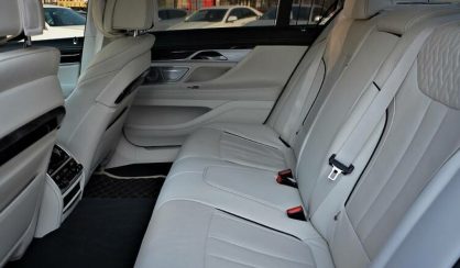 BMW 750 2016