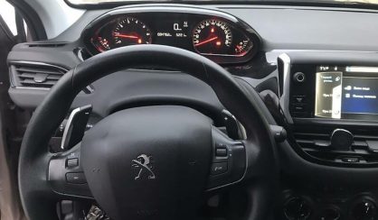 Peugeot 208 2013