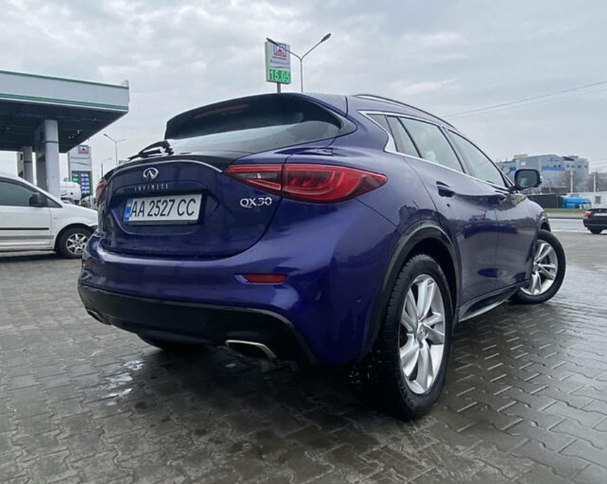 Infiniti QX30 2016