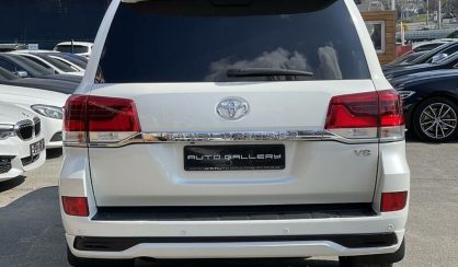 Toyota Land Cruiser 200 2016