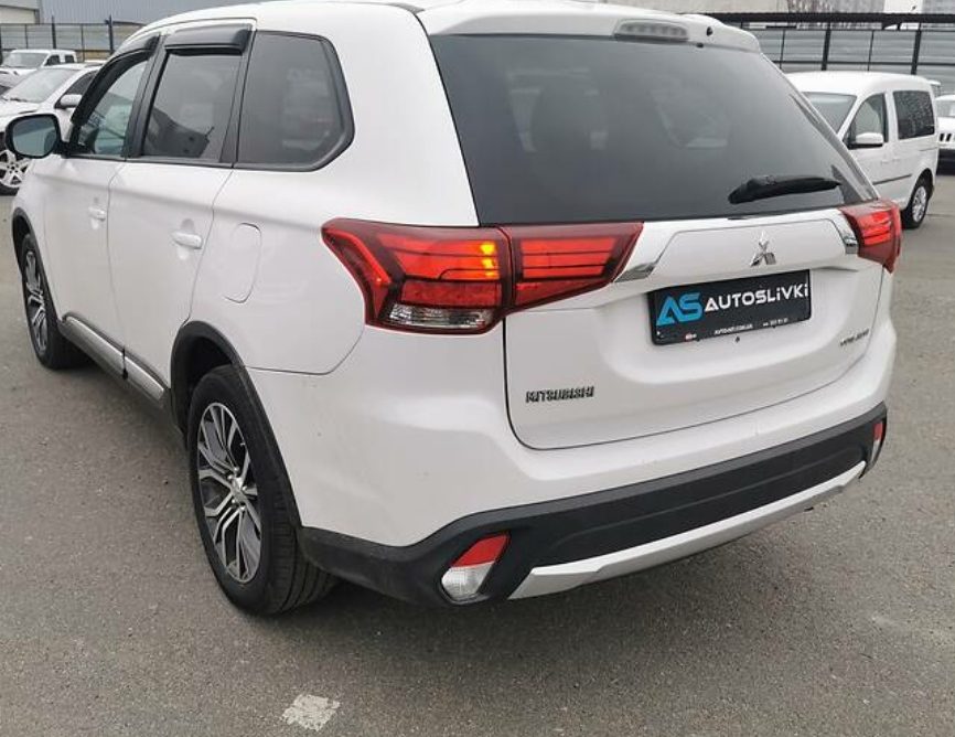 Mitsubishi Outlander 2017