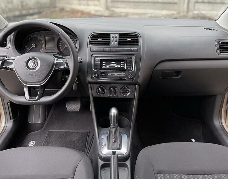 Volkswagen Polo 2016