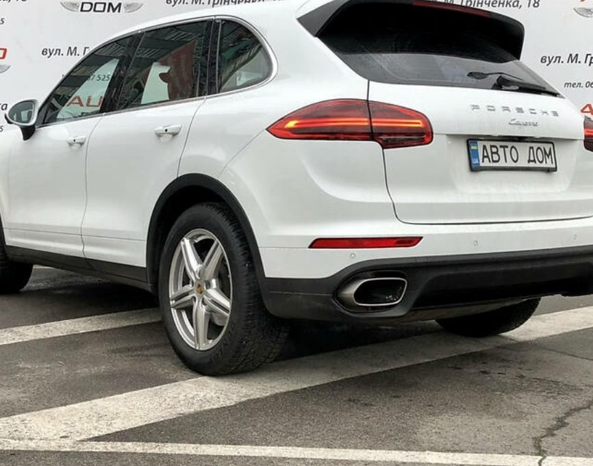 Porsche Cayenne 2016