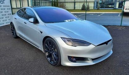 Tesla Model S 2018