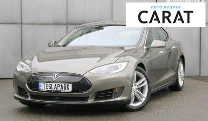 Рассмотреть Tesla Model S 2015 Tesla Model S 2015 - авто лізинг Carat