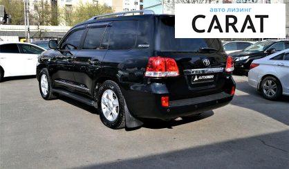 Toyota Land Cruiser 200 2011