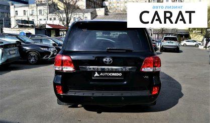 Toyota Land Cruiser 200 2011