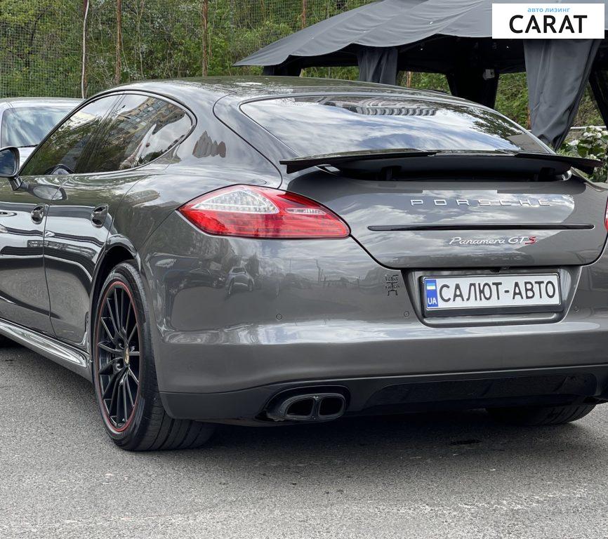 Porsche Panamera GTS 2012