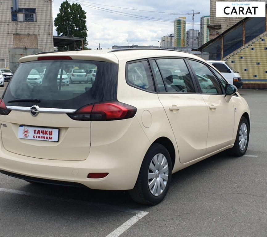 Opel Zafira 2016