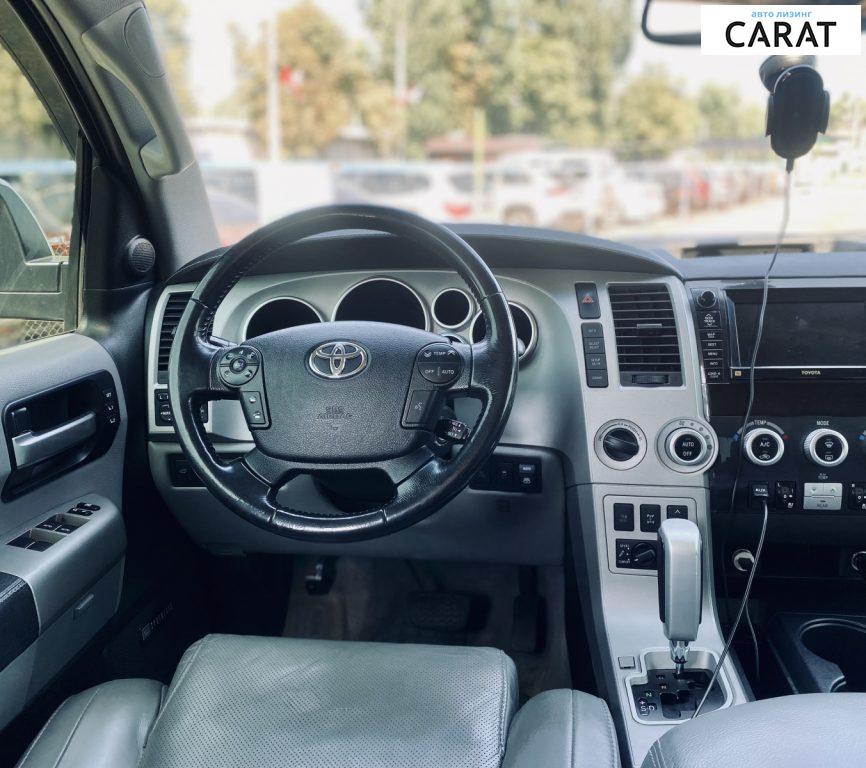 Toyota Sequoia 2008