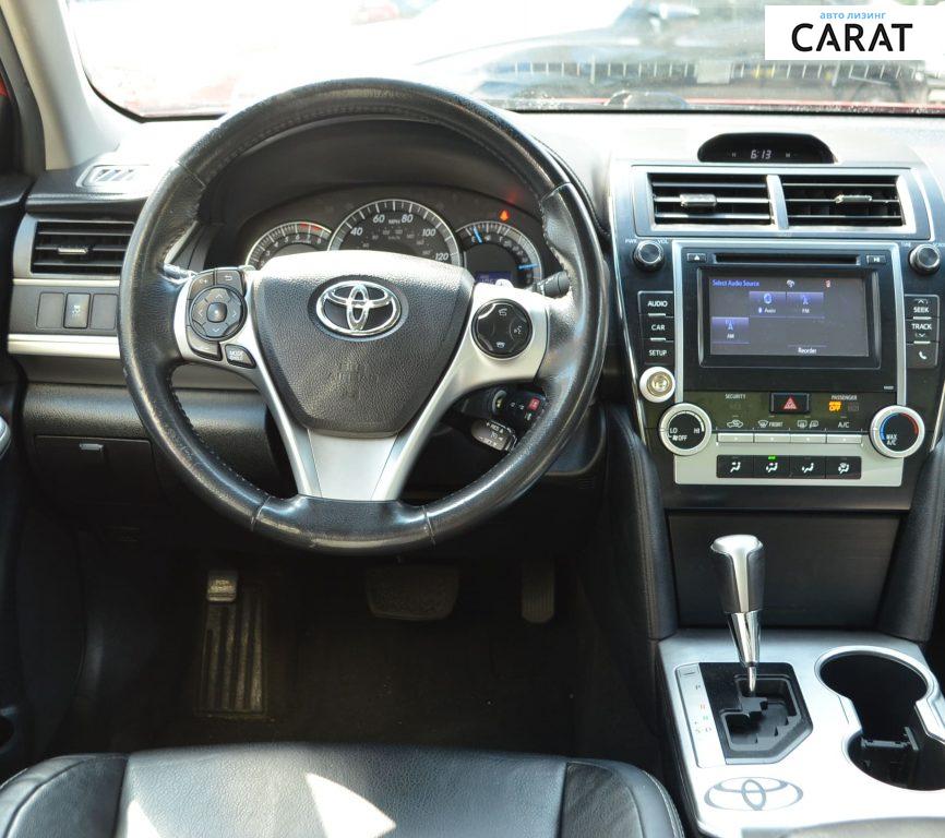 Toyota Camry 2014