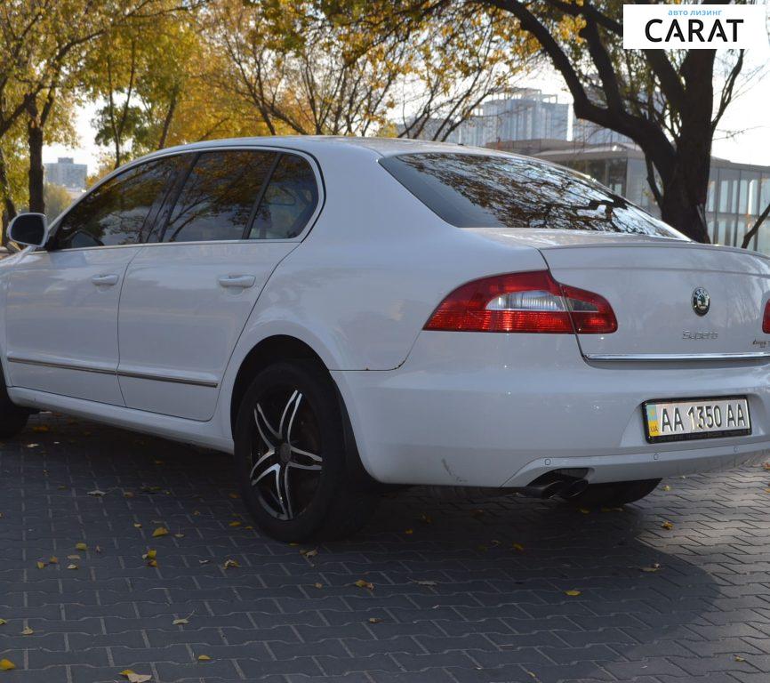 Skoda Superb 2011