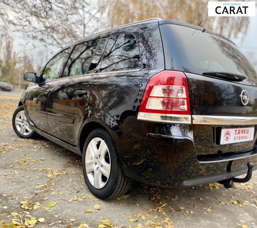 Opel Zafira 2011