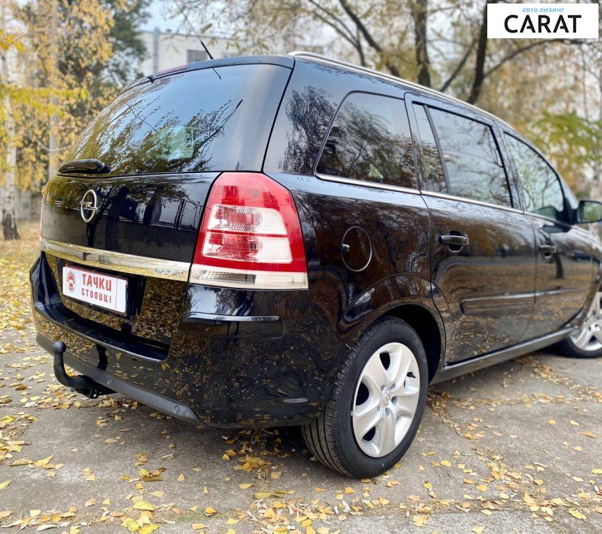 Opel Zafira 2011