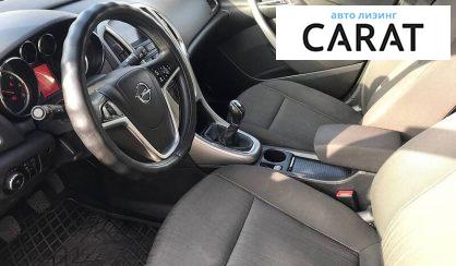 Opel Astra J 2011