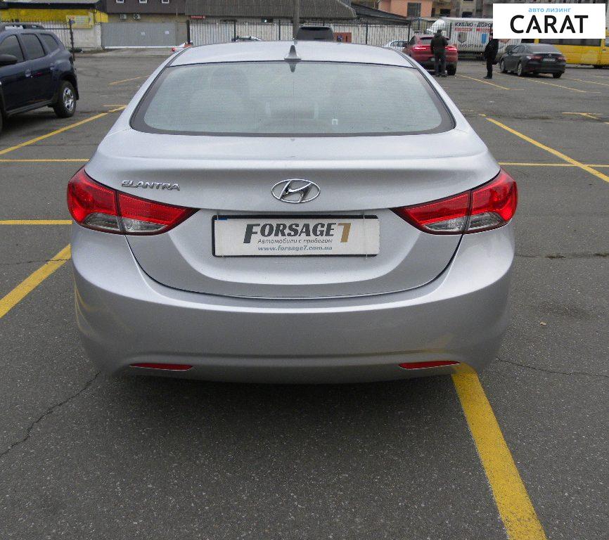 Hyundai Elantra 2012