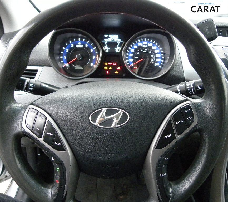 Hyundai Elantra 2012