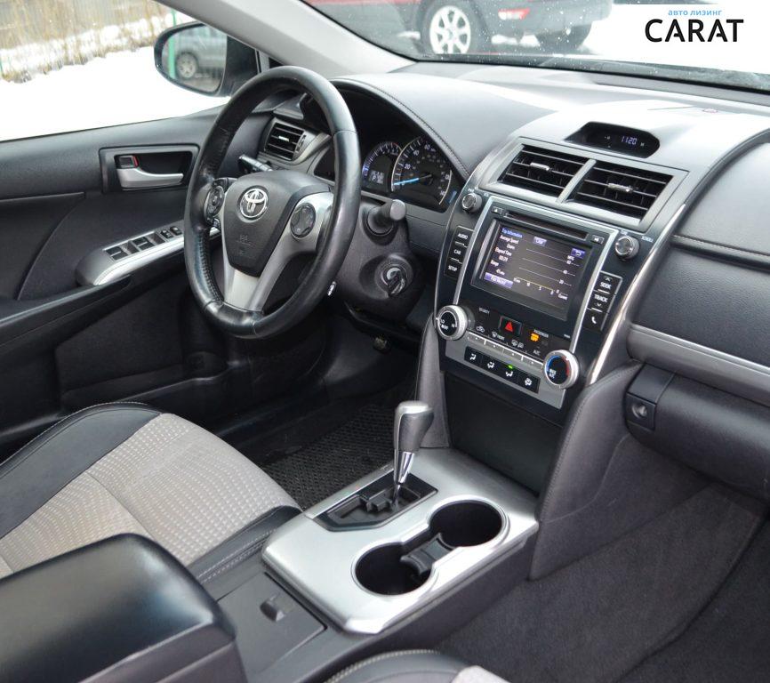 Toyota Camry 2014