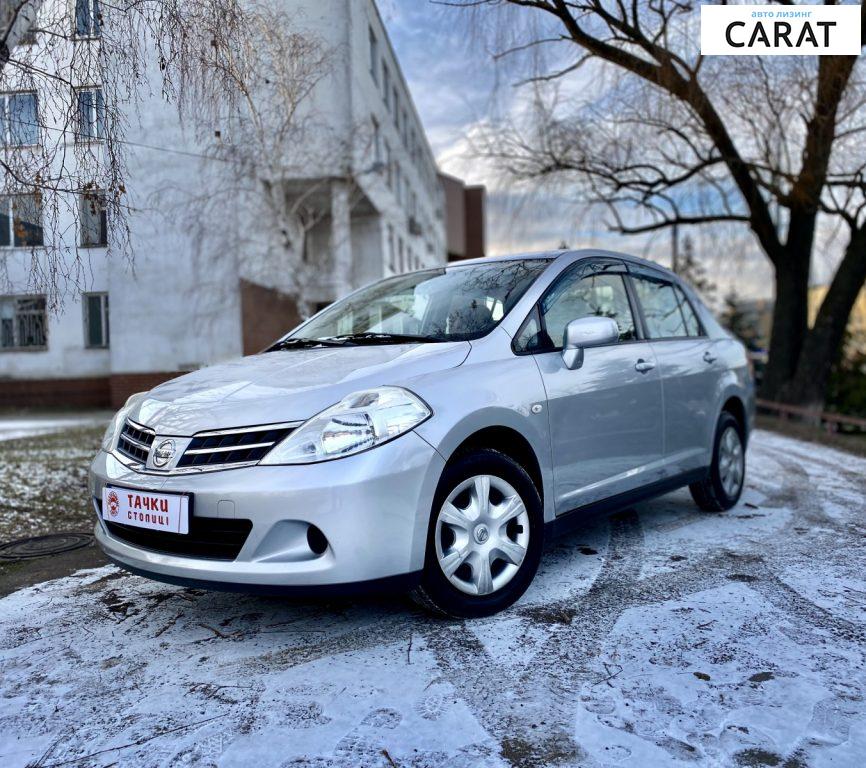 Nissan TIIDA 2011