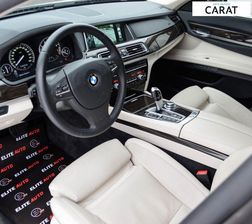 BMW 750 2012