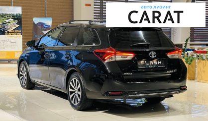 Toyota Auris 2015