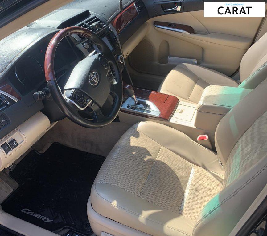 Toyota Camry 2011