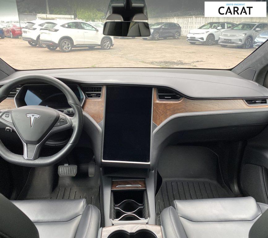 Tesla Model X 2020