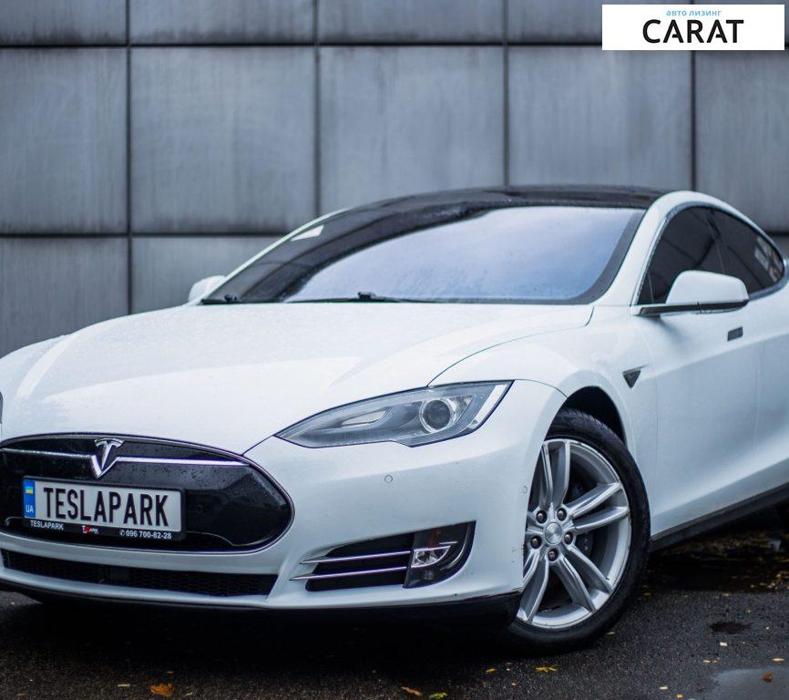 Tesla Model S 2015