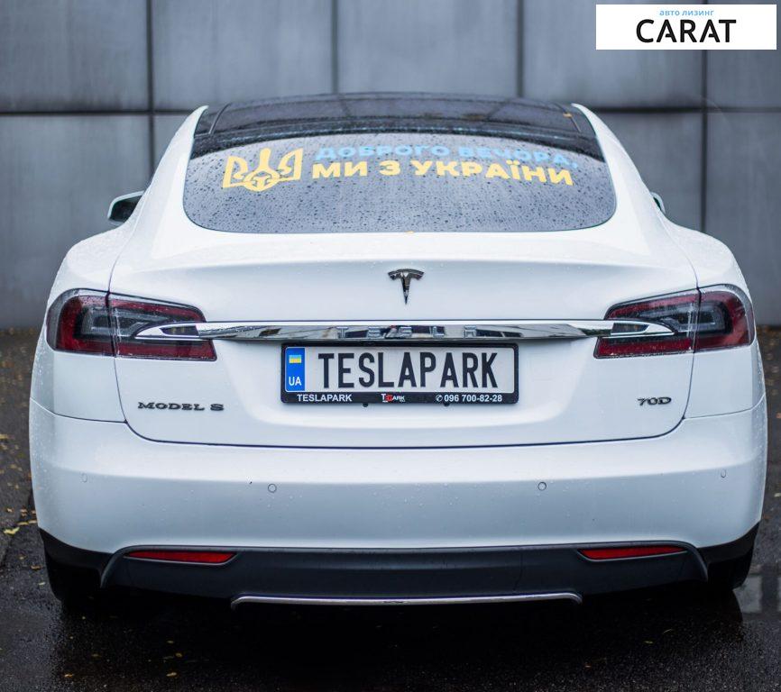 Tesla Model S 2015