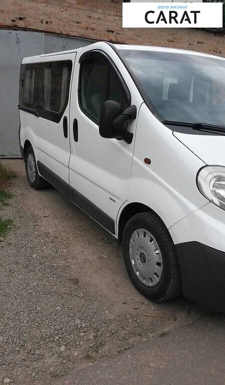 Opel Vivaro пасс. 2008