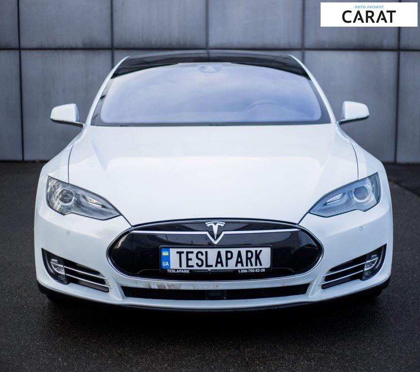 Tesla Model S 2014