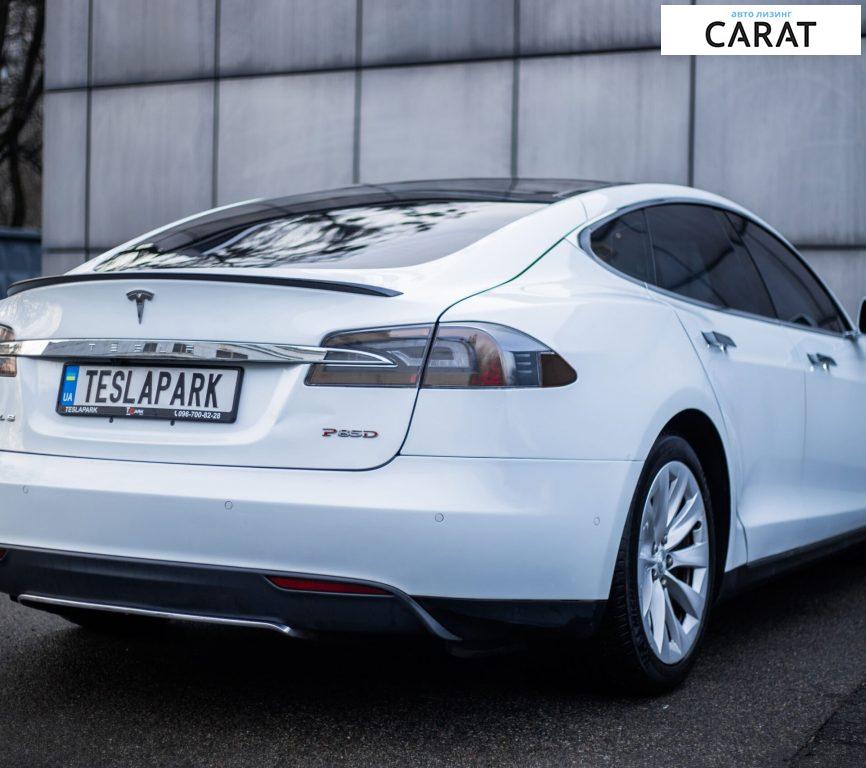 Tesla Model S 2014