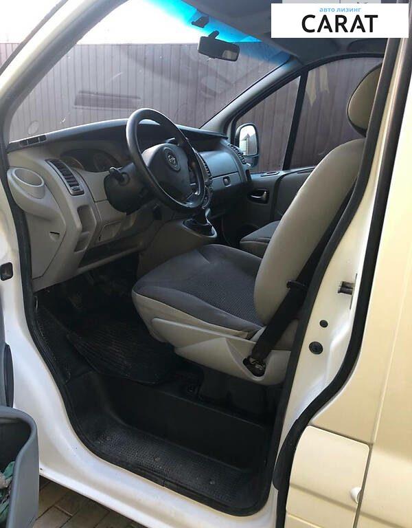 Opel Vivaro пасс. 2010