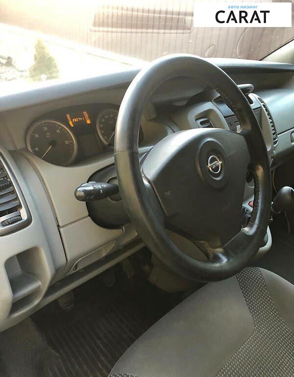 Opel Vivaro пасс. 2010