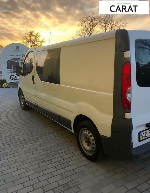 Opel Vivaro пасс. 2010