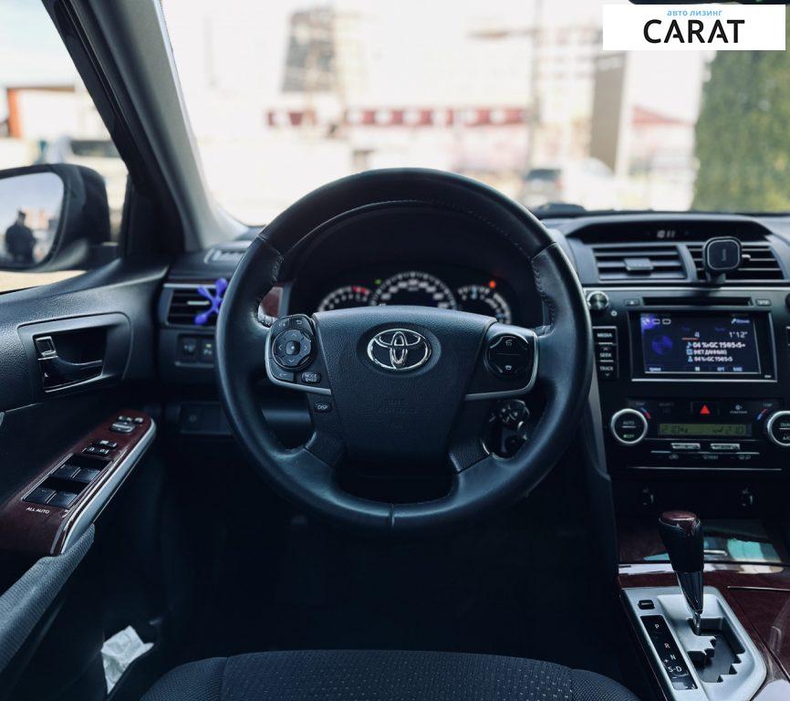 Toyota Camry 2011