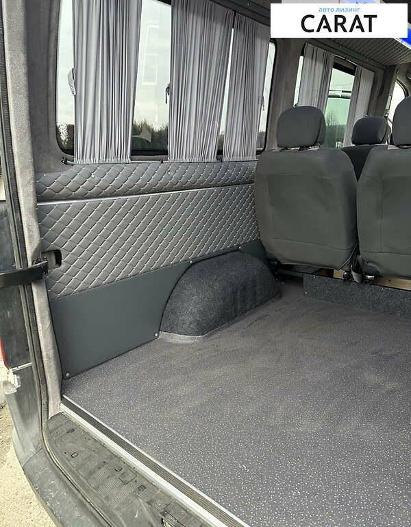 Volkswagen Crafter пасс. 2010