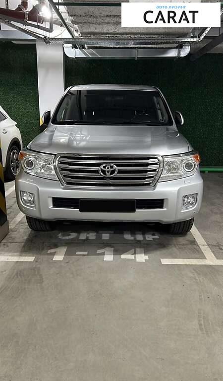 Toyota Land Cruiser 200 2012